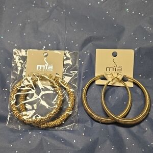 MIA Gold Hoop Earrings Set
